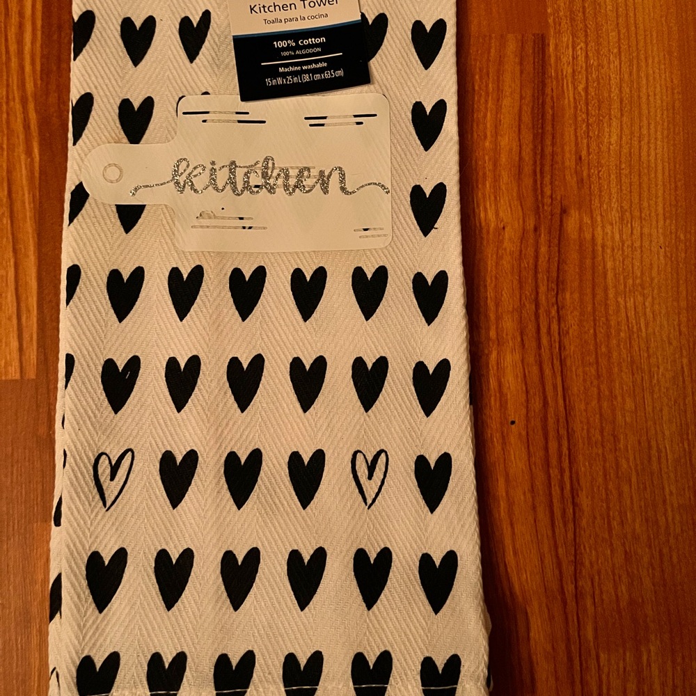 I’m selling these custom Mainstays kitchen towels I can do ones you want to☺️